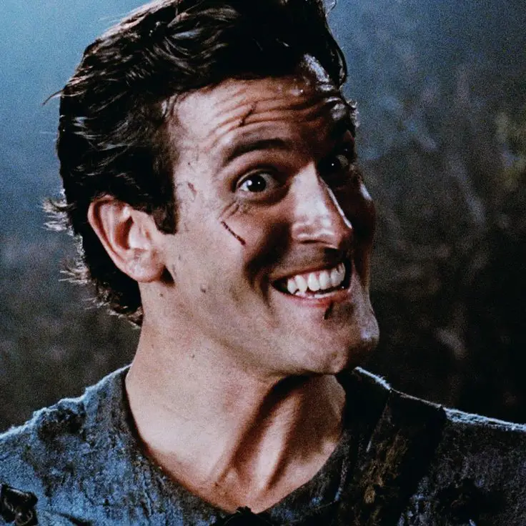 Bruce Campbell sebagai Ash Williams